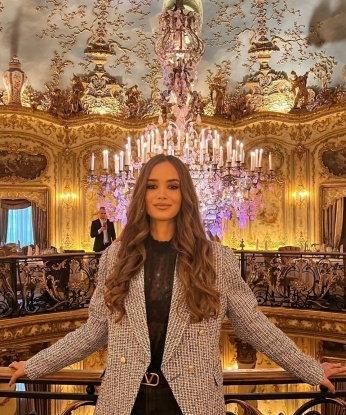 Алиса, 22